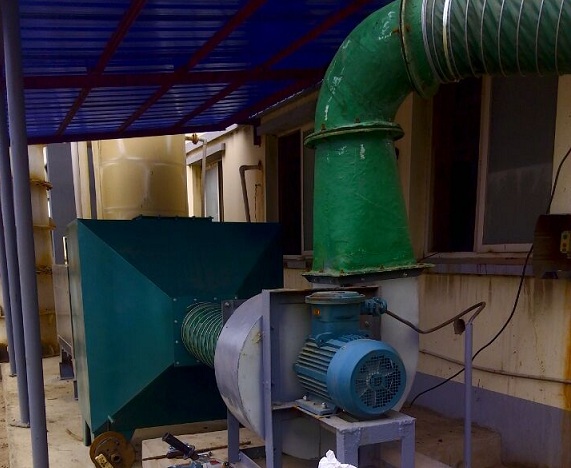 乳膠制品浸膠硫化廢氣_大型工廠異味、廢氣處理方案  　　橡膠硫化廢氣處理 乳膠手套廠廢氣吸收鋰電池廠廢氣酸氣凈化設(shè)備車間異味治理方案