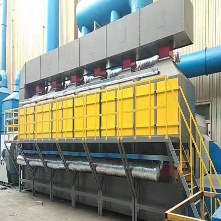 采用通過“沸石轉(zhuǎn)輪/活性炭吸附濃縮+RTO處理工藝”先濃縮再高溫分解和破壞廢氣中的有害成分，以達到《大氣污染物綜合排放標準》（GB16297-1996）排放要求。