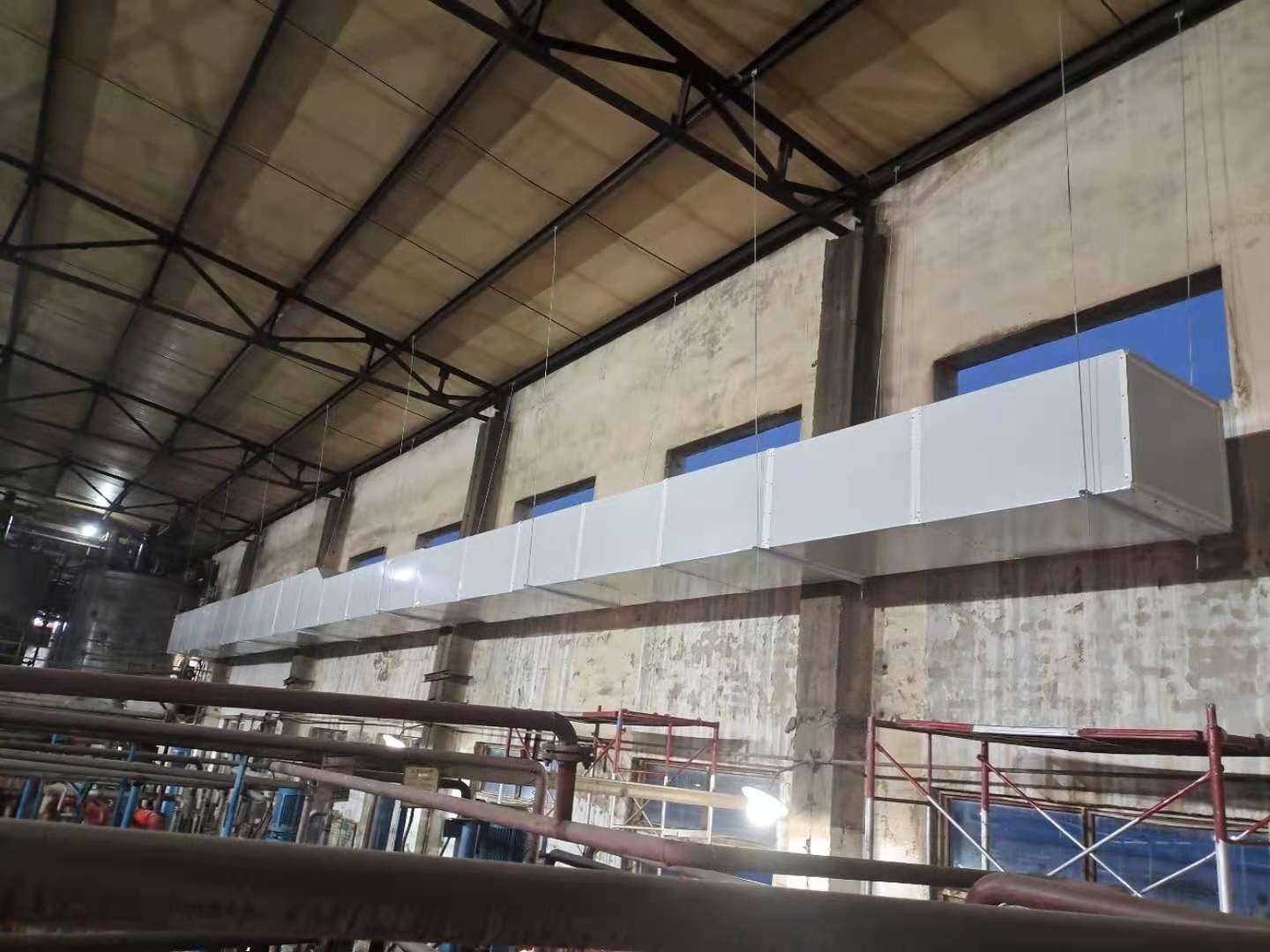 注塑車間降溫解決方法 塑料廠車間降溫_塑料廠車間降溫設(shè)備批發(fā)廠房通風(fēng)降溫方案-車間降溫通風(fēng)系統(tǒng)工程解決方法 注塑車間降溫解決方法 塑料廠車間降溫_塑料廠車間降溫設(shè)備批發(fā)廠房通風(fēng)降溫方案-車間降溫通風(fēng)系統(tǒng)工程解決方法